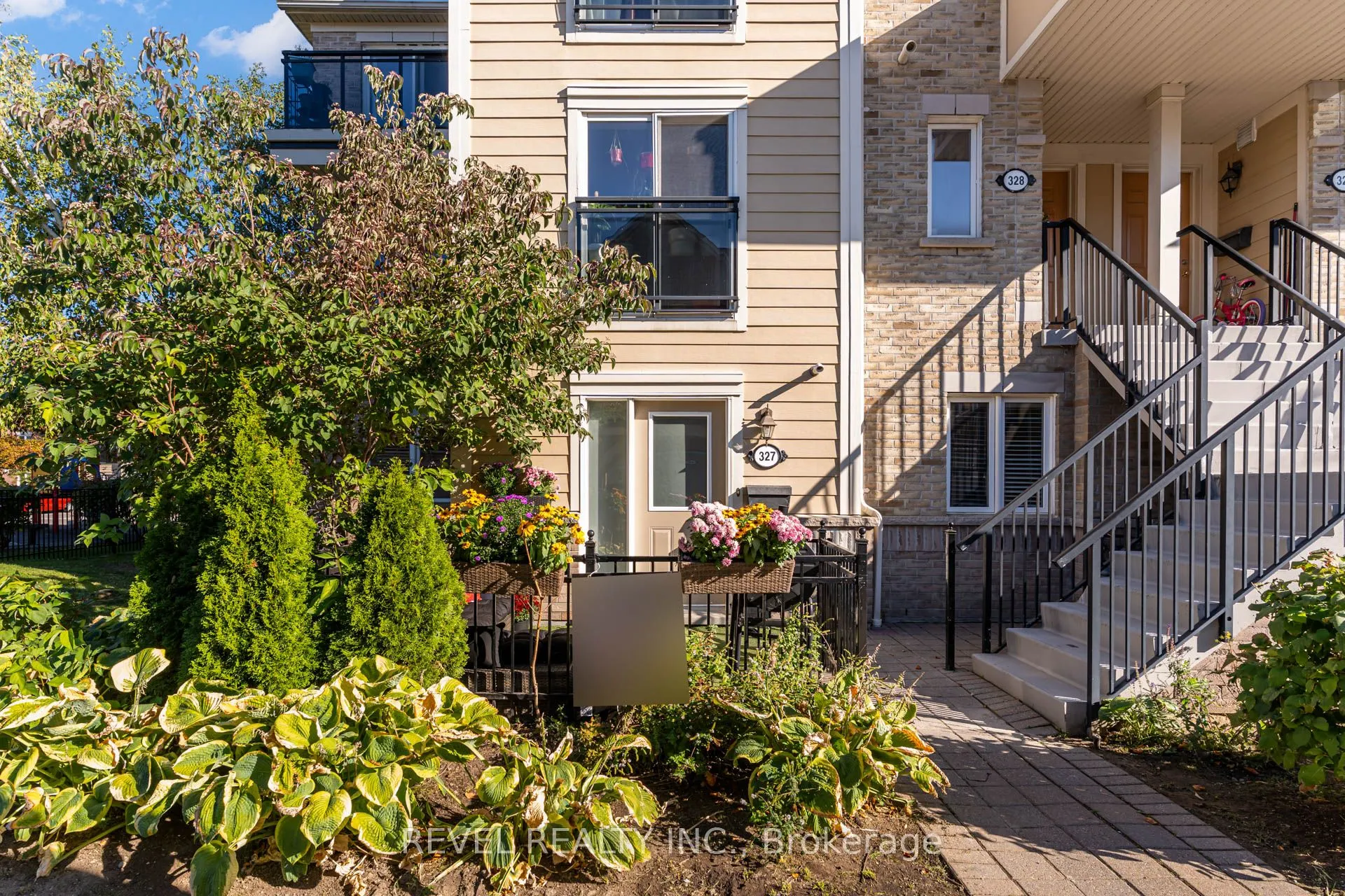 4975 Southampton Drive, #327
