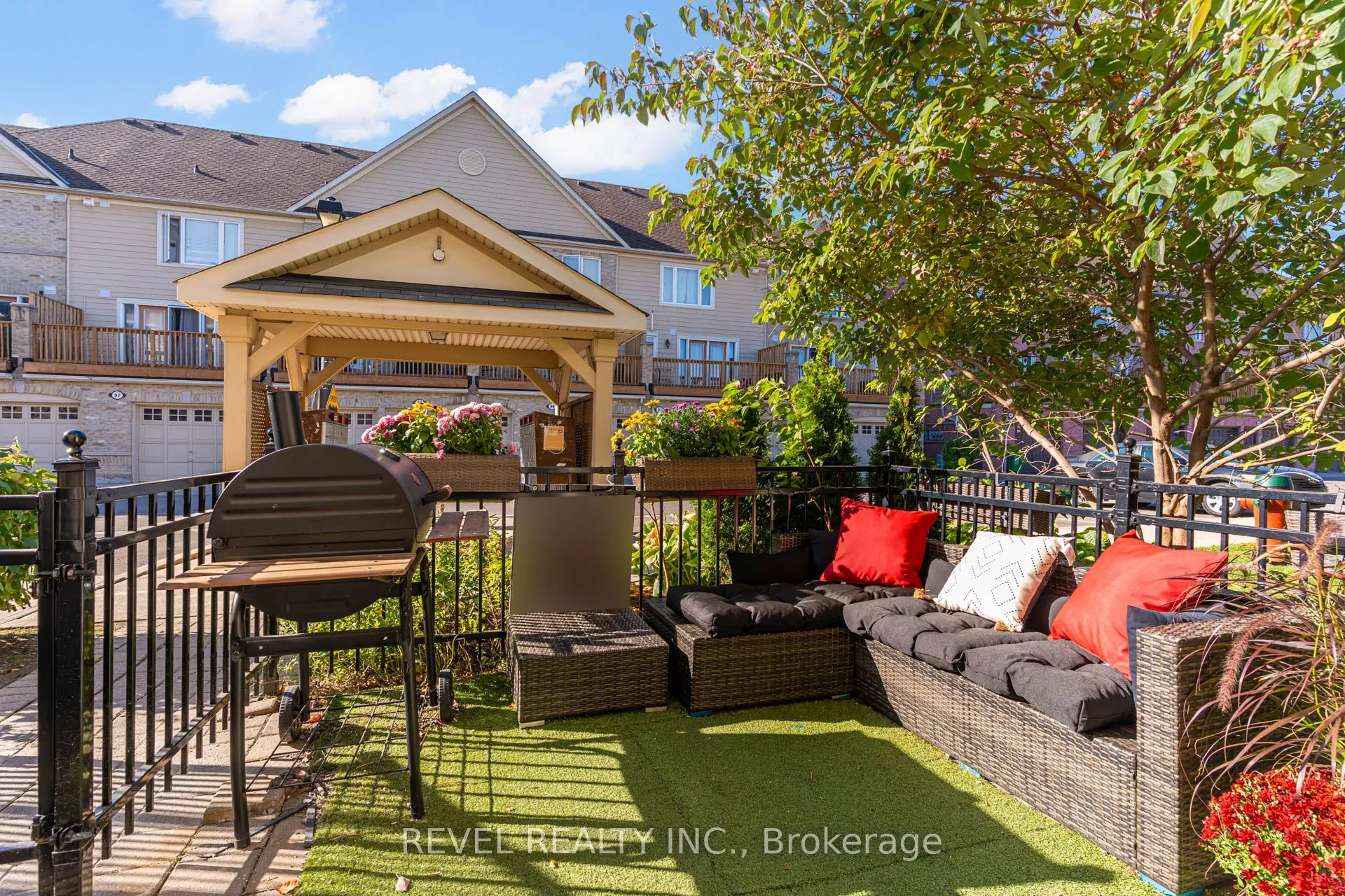 4975 Southampton Drive, #327