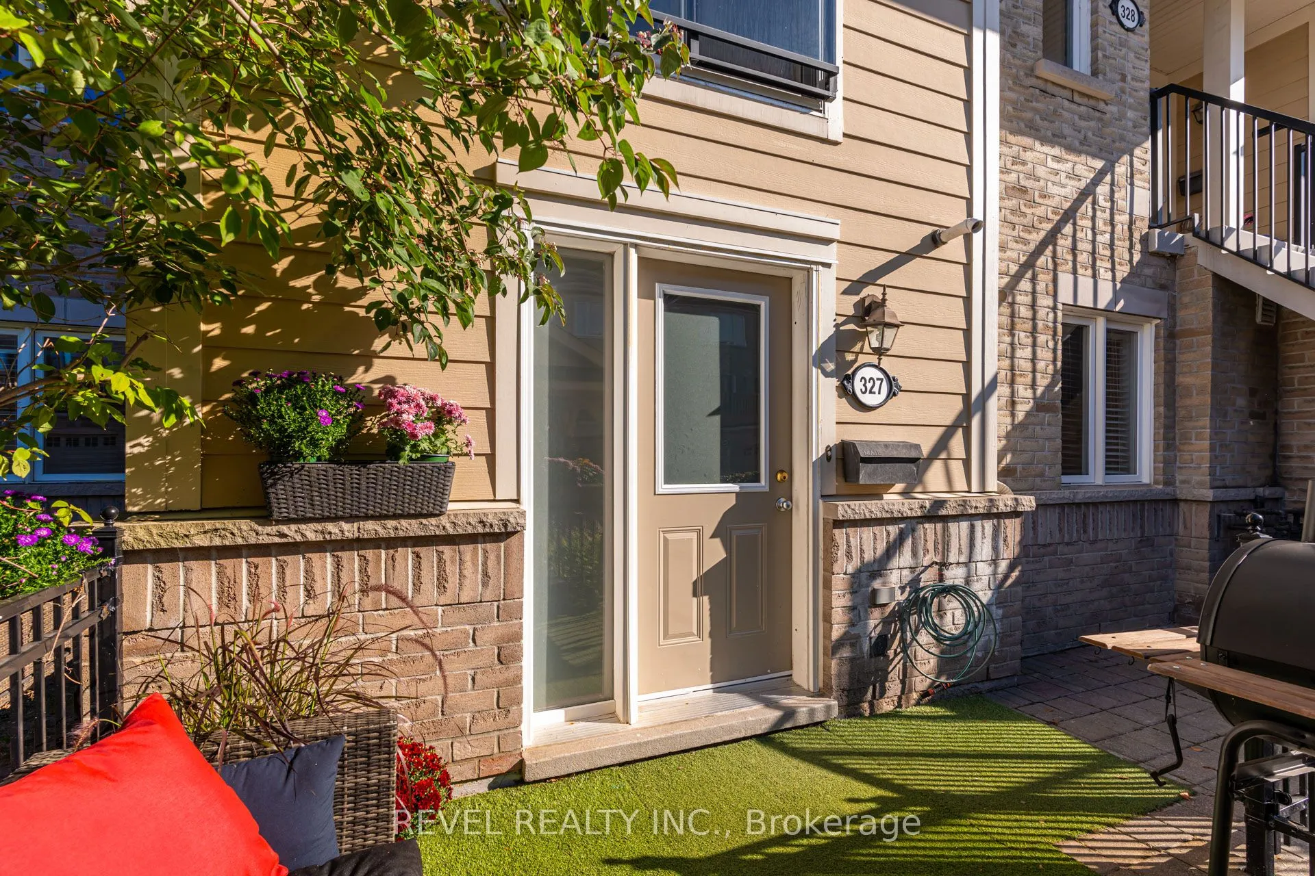 4975 Southampton Drive, #327