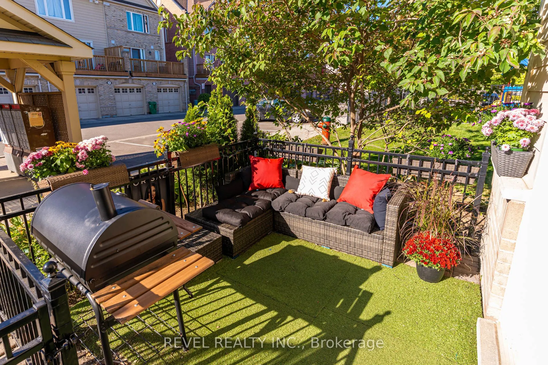 4975 Southampton Drive, #327