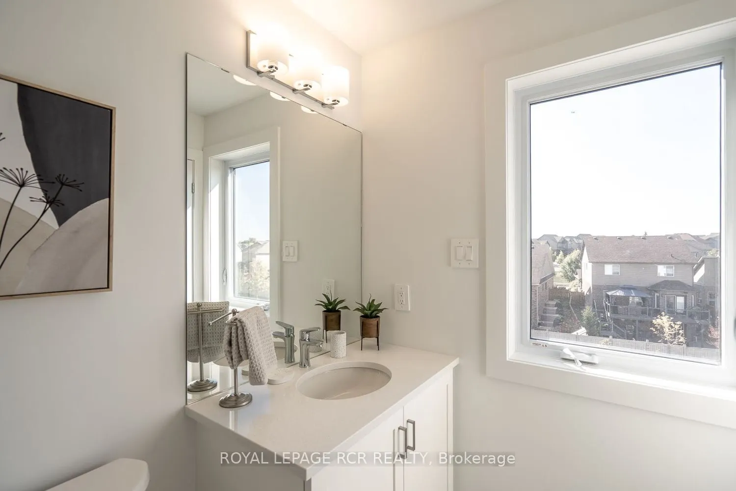 690 Broadway Avenue, #19