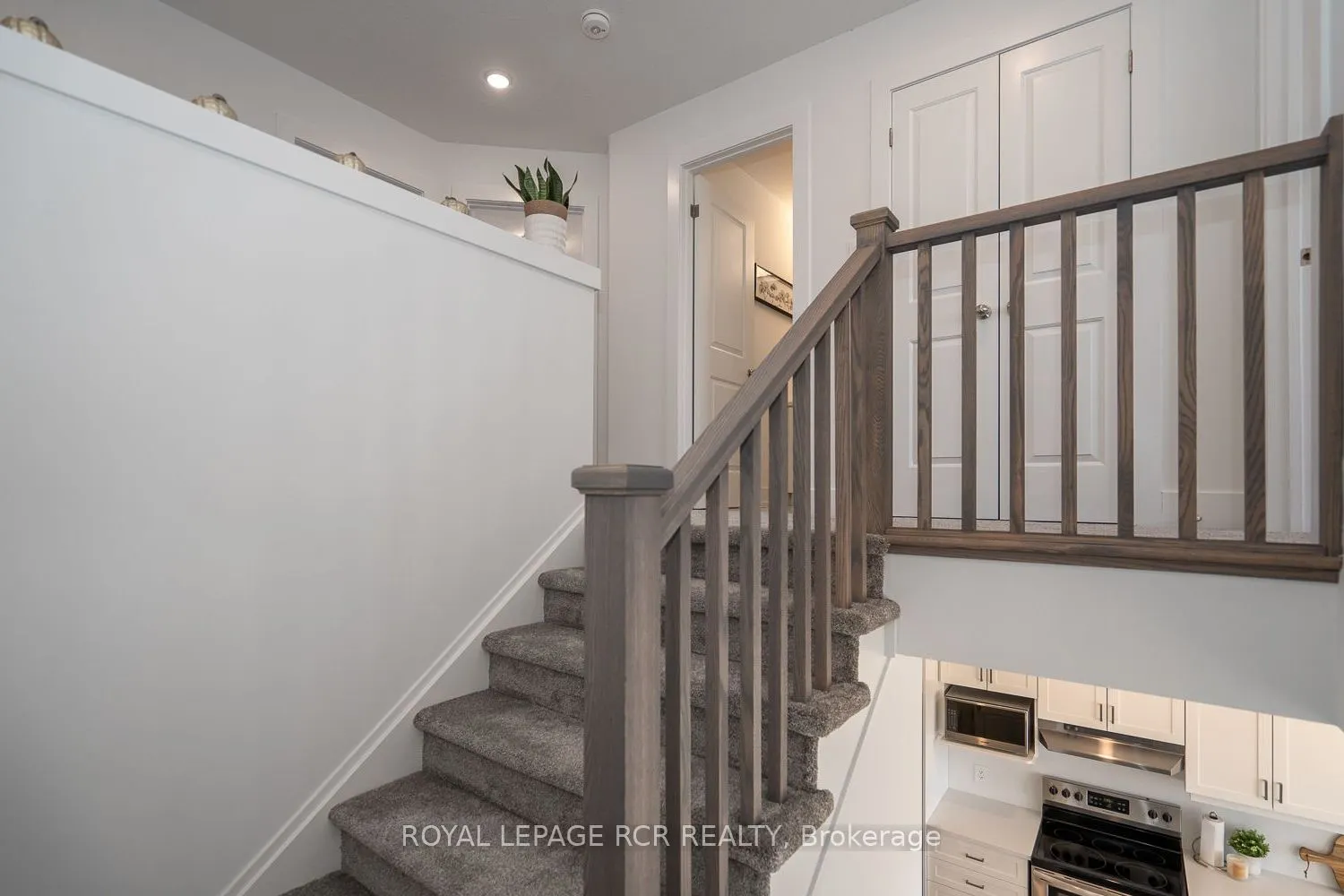 690 Broadway Avenue, #19