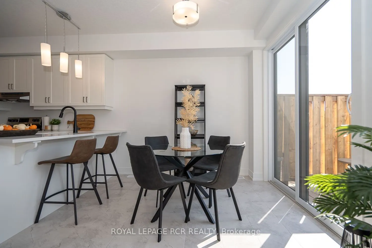 690 Broadway Avenue, #19