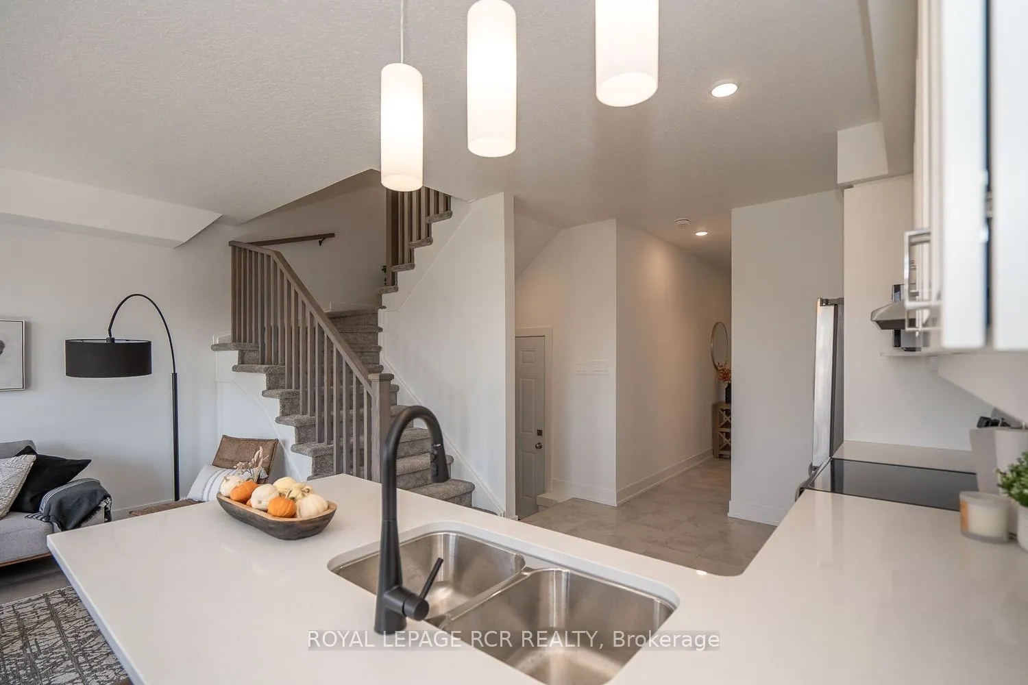 690 Broadway Avenue, #19