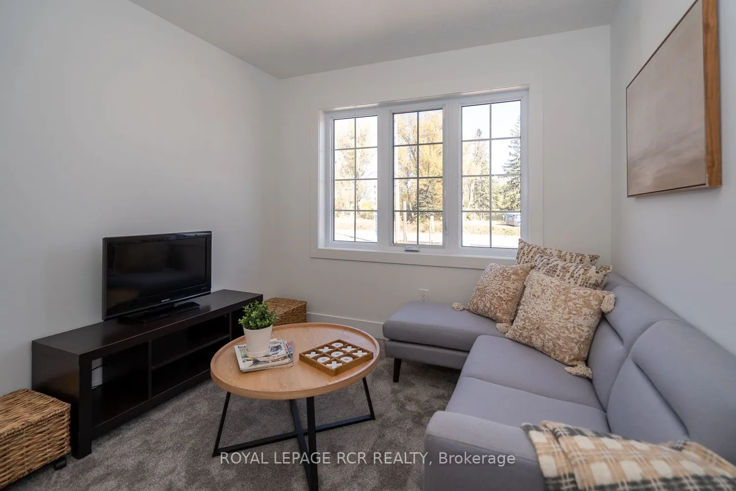 690 Broadway Avenue, #19
