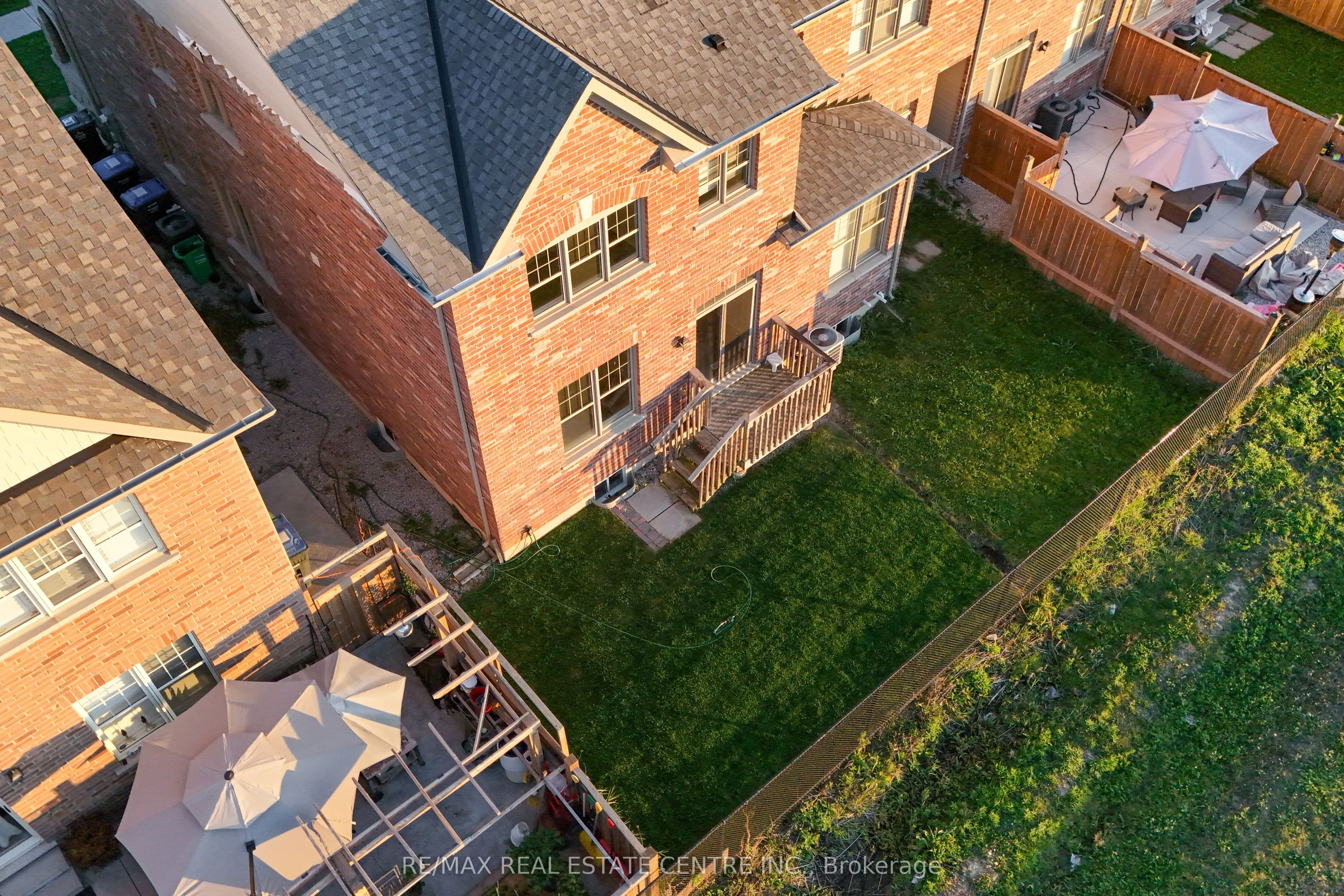 18 Hogan Manor Drive