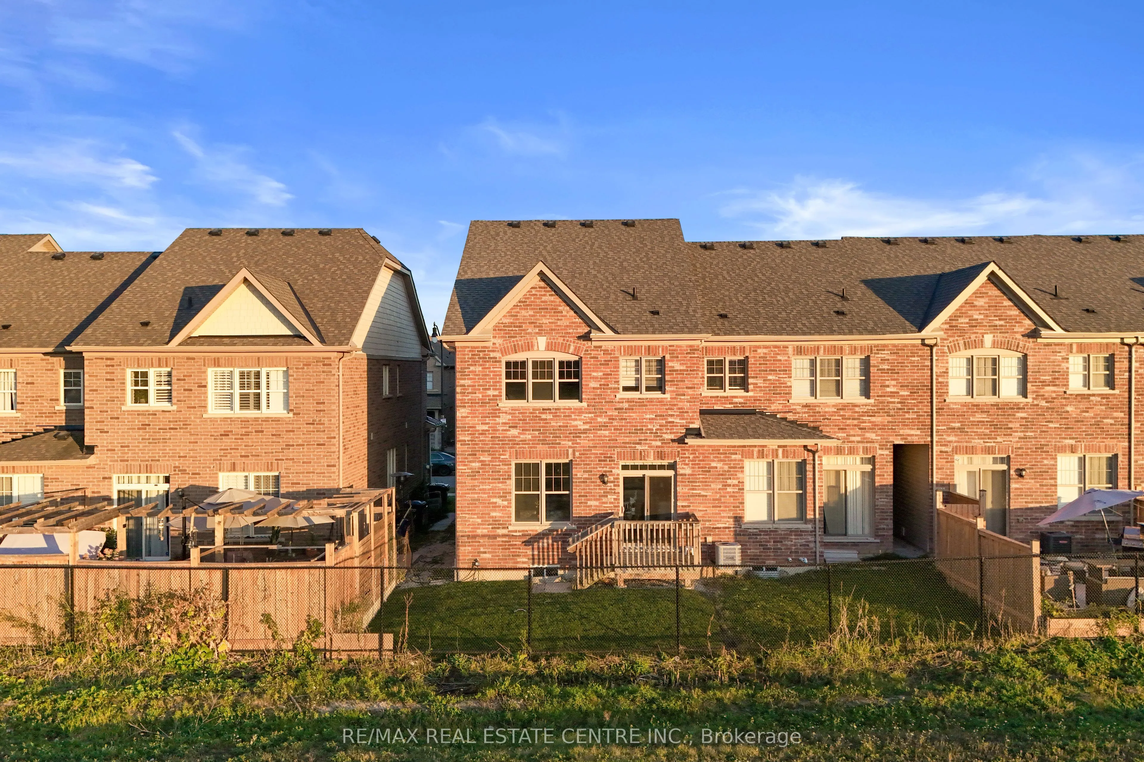 18 Hogan Manor Drive