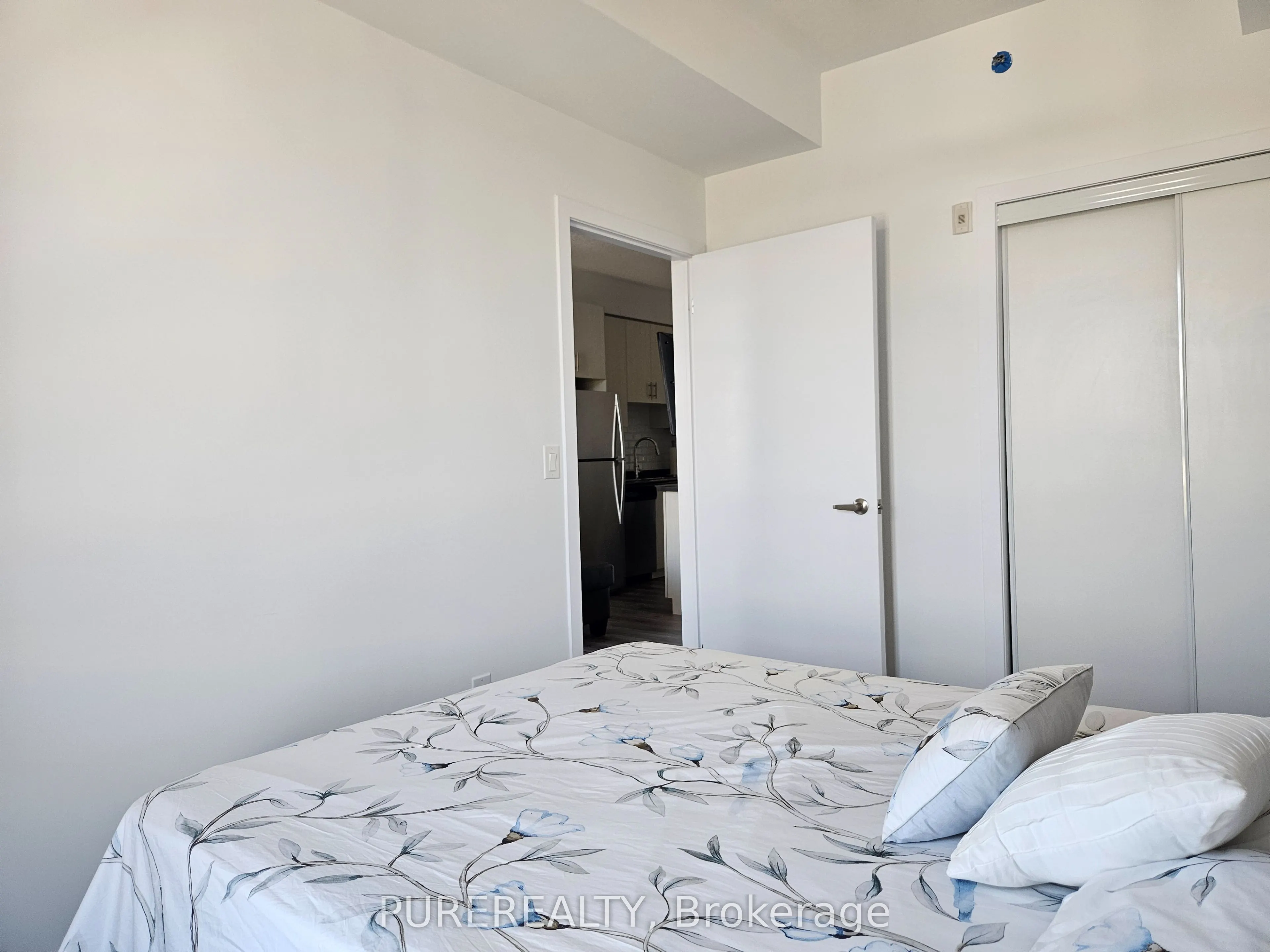 2486 Old Bronte Road, #507