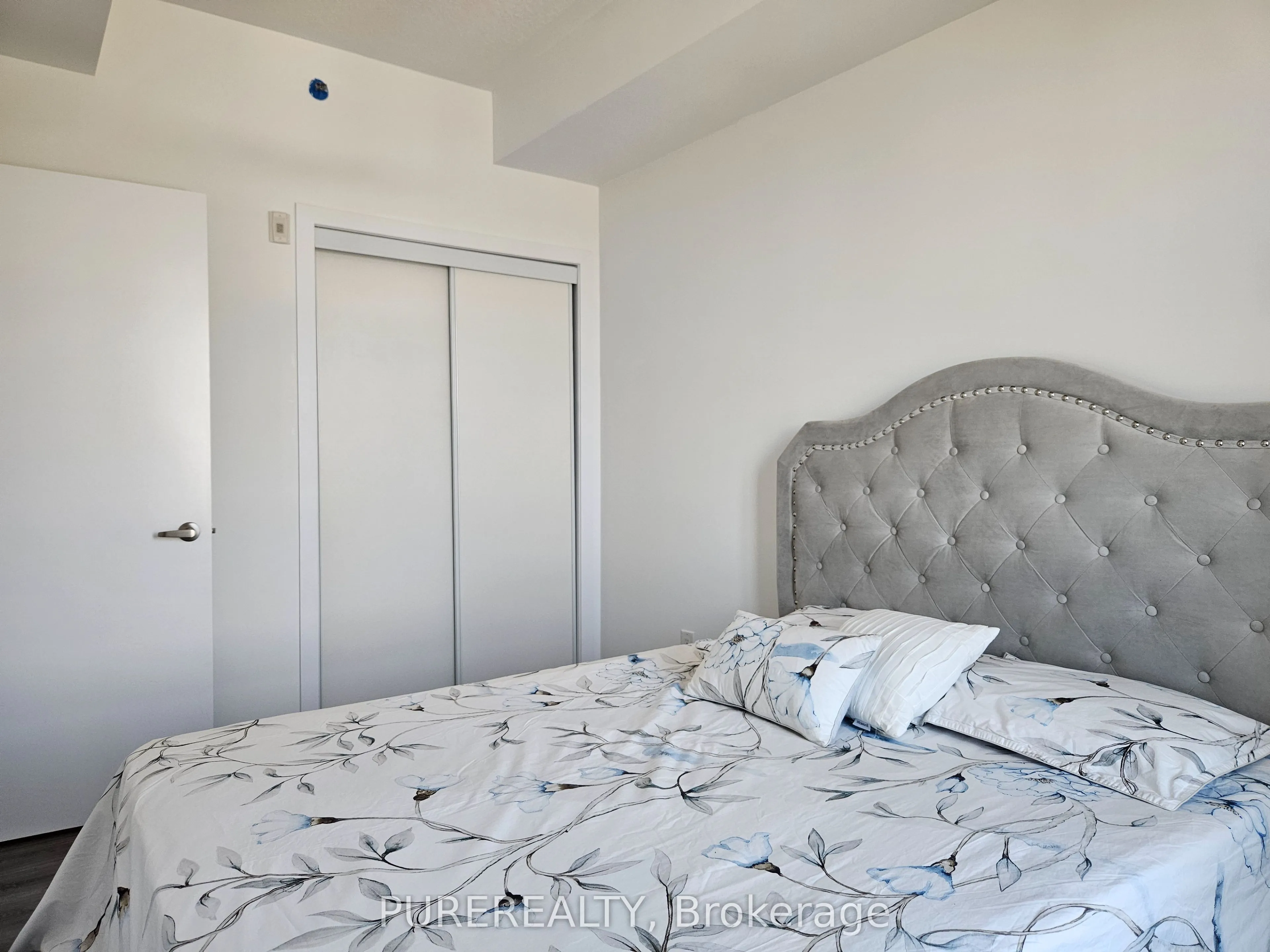 2486 Old Bronte Road, #507