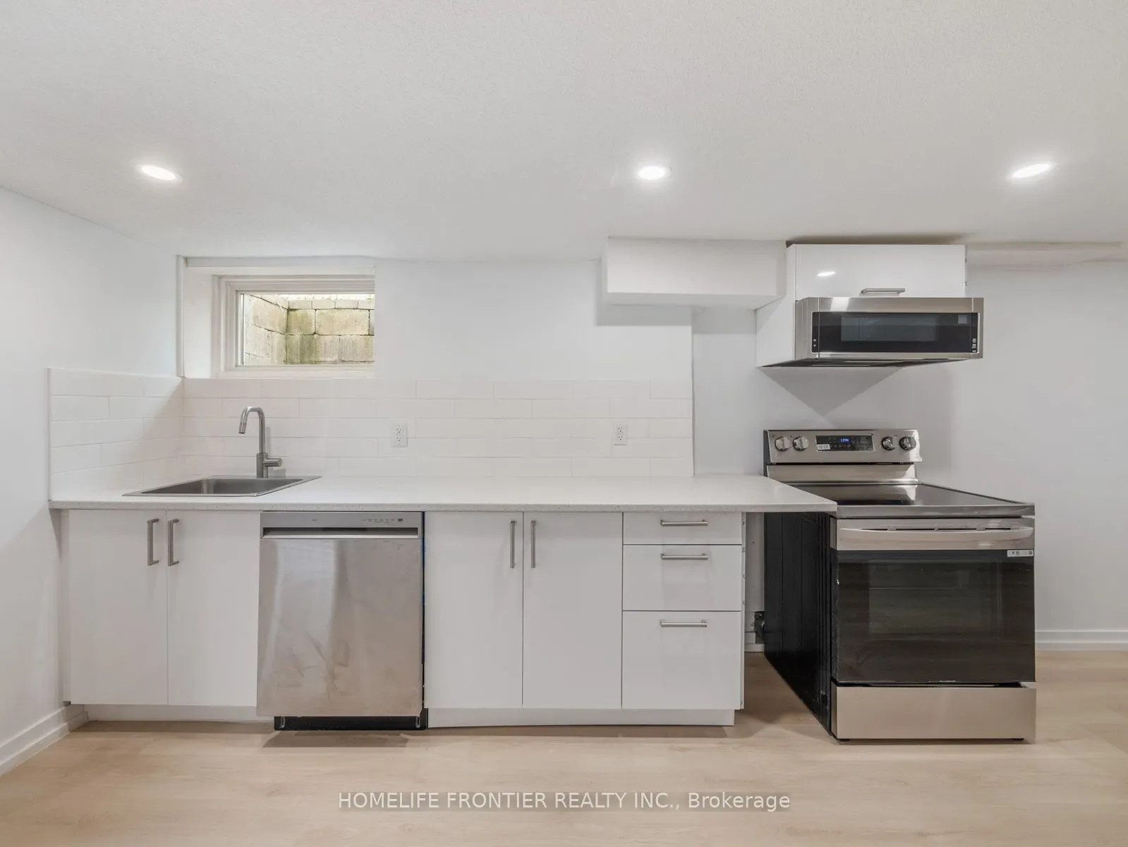 12 Gibson Avenue, #4