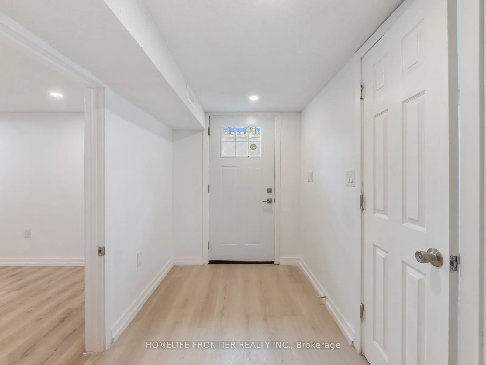 12 Gibson Avenue, #4