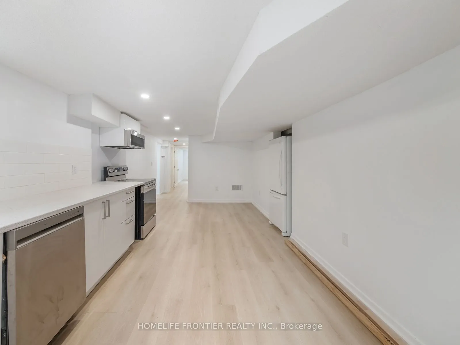 12 Gibson Avenue, #4