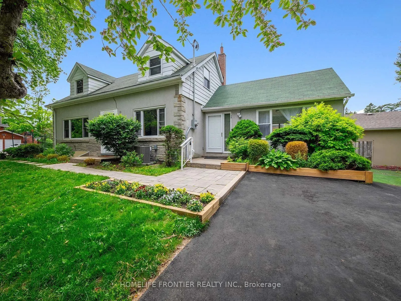 12 Gibson Avenue, #4