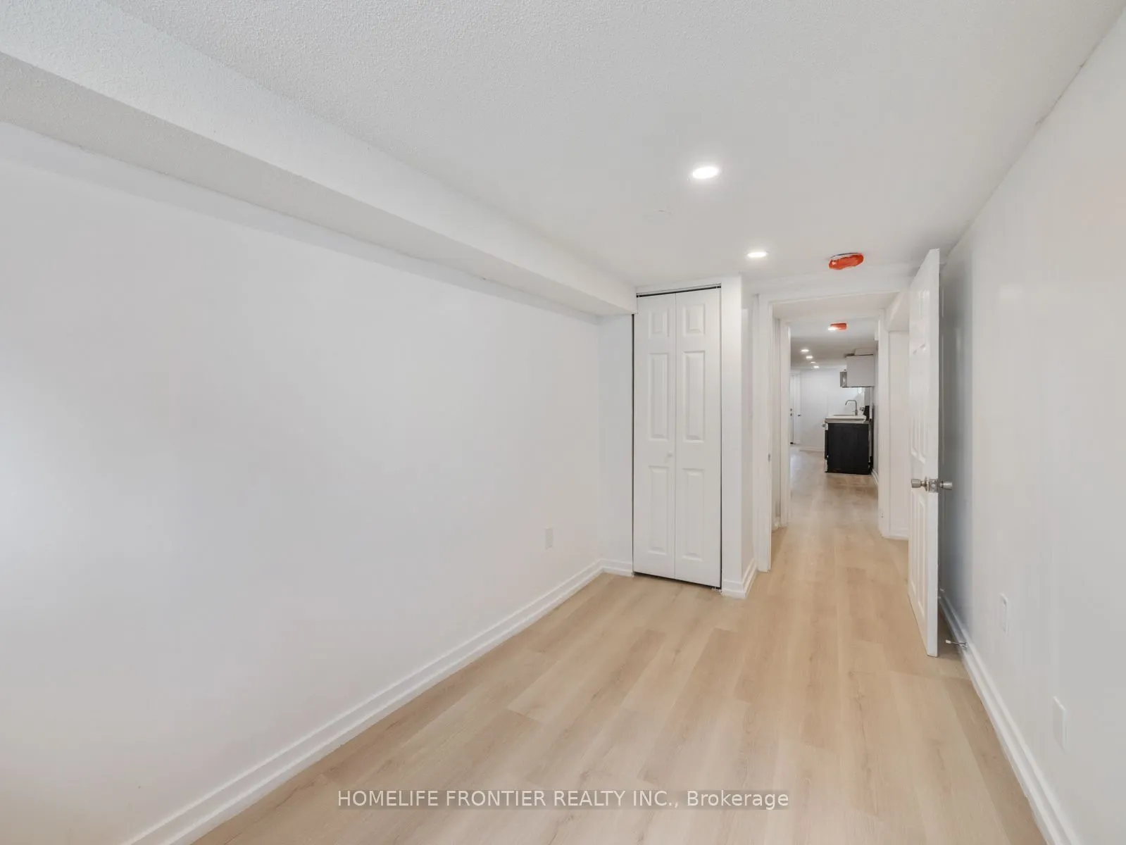 12 Gibson Avenue, #4
