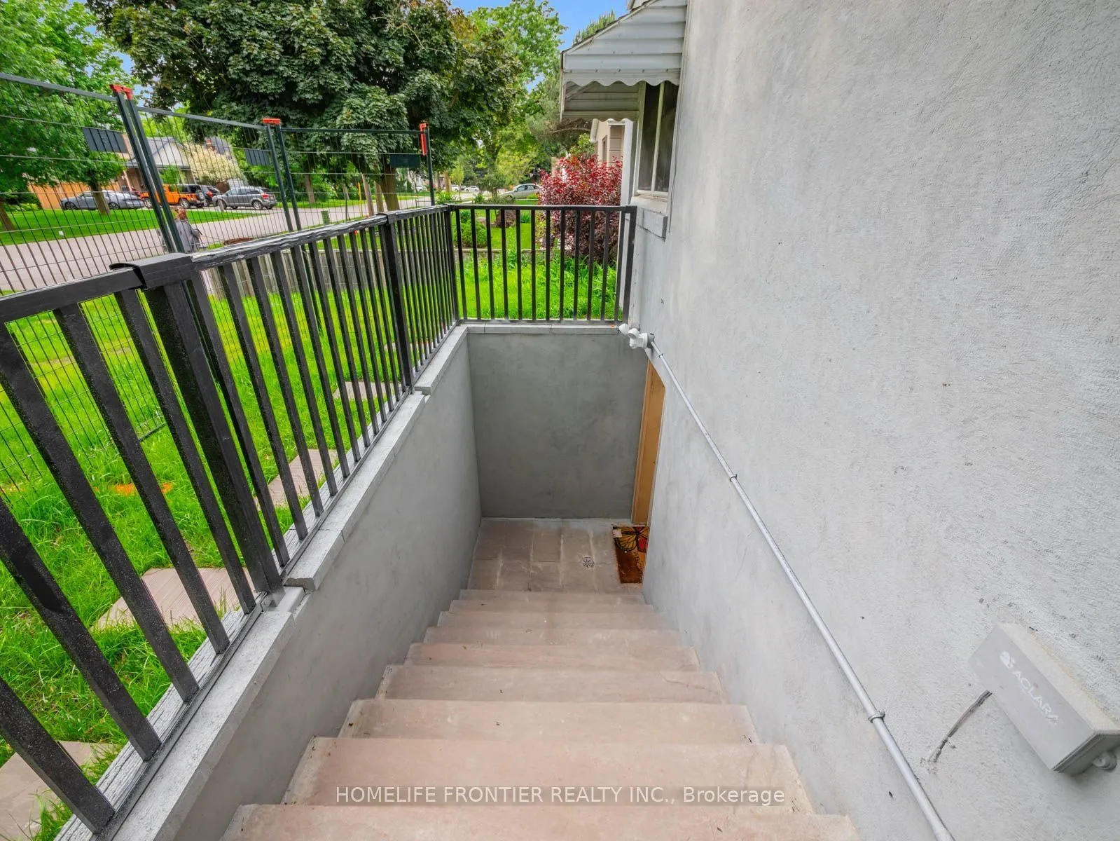 12 Gibson Avenue, #4