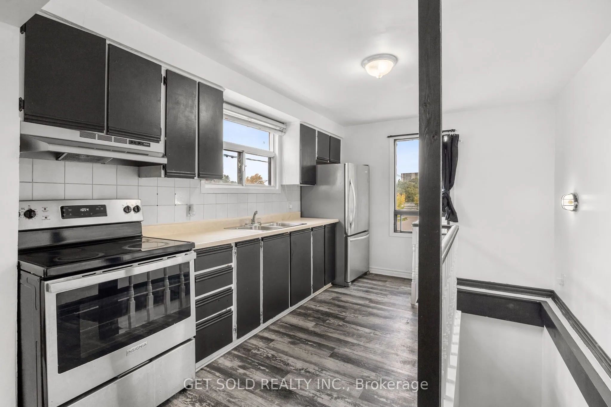 1631 Weston Road
