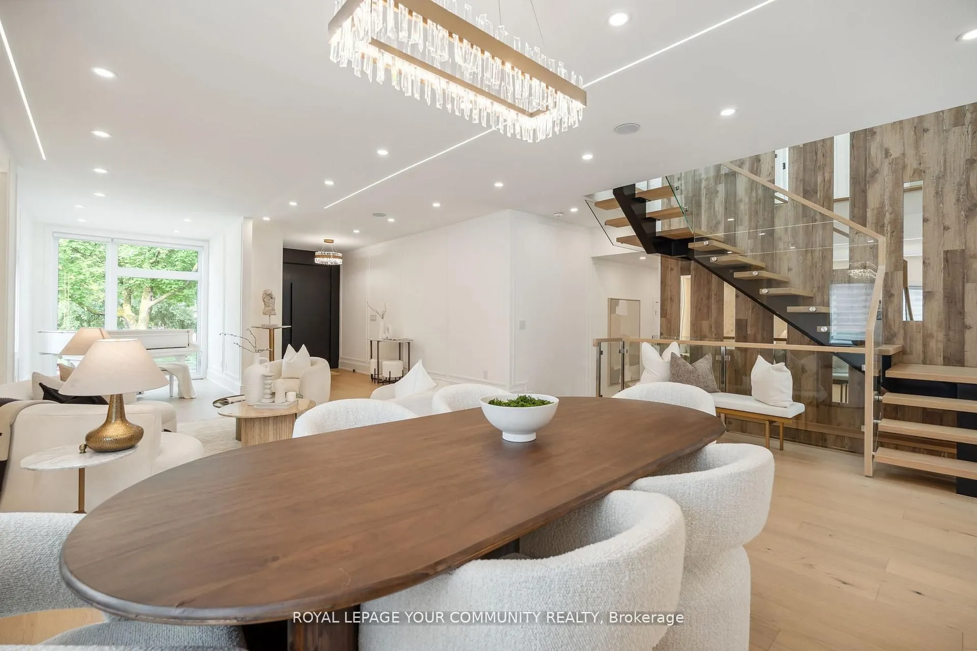 14 Ranwood Drive