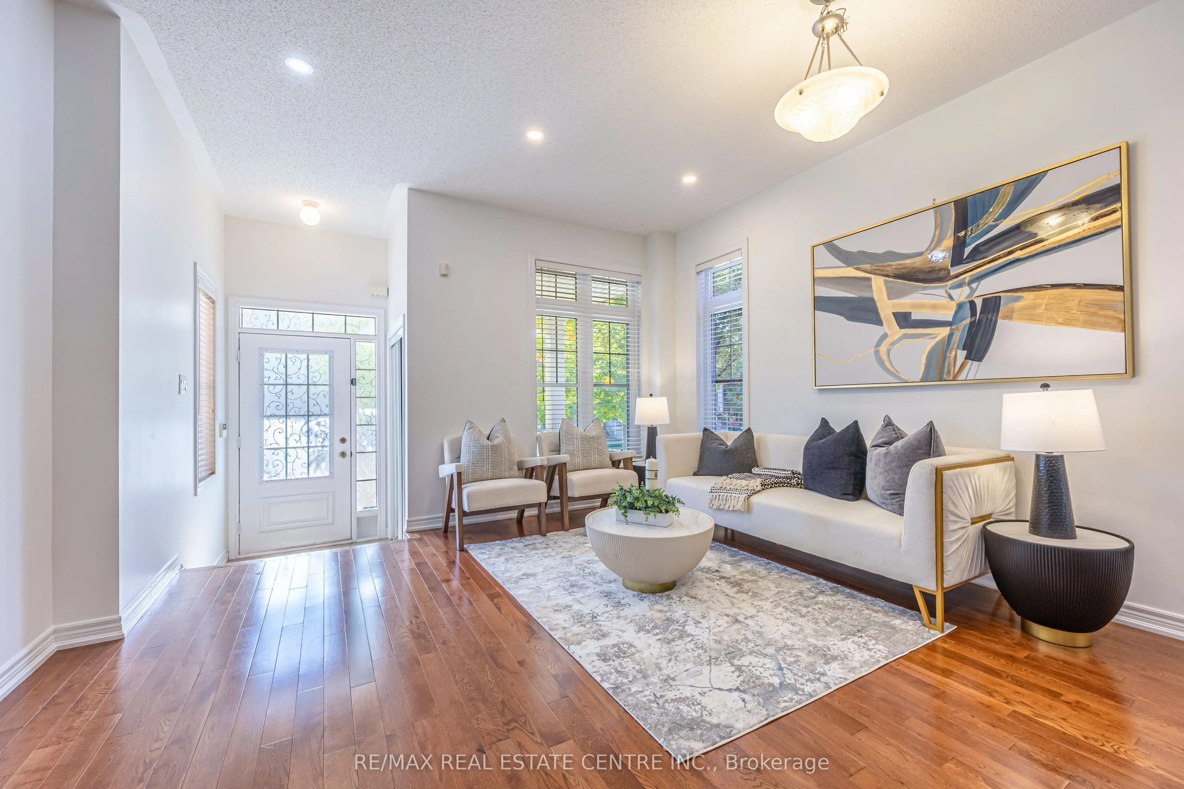 580 Duncan Lane