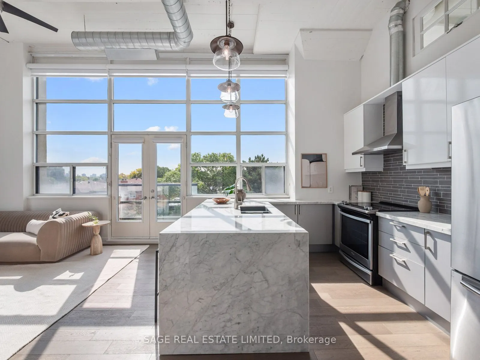 1001 Roselawn Avenue, #231