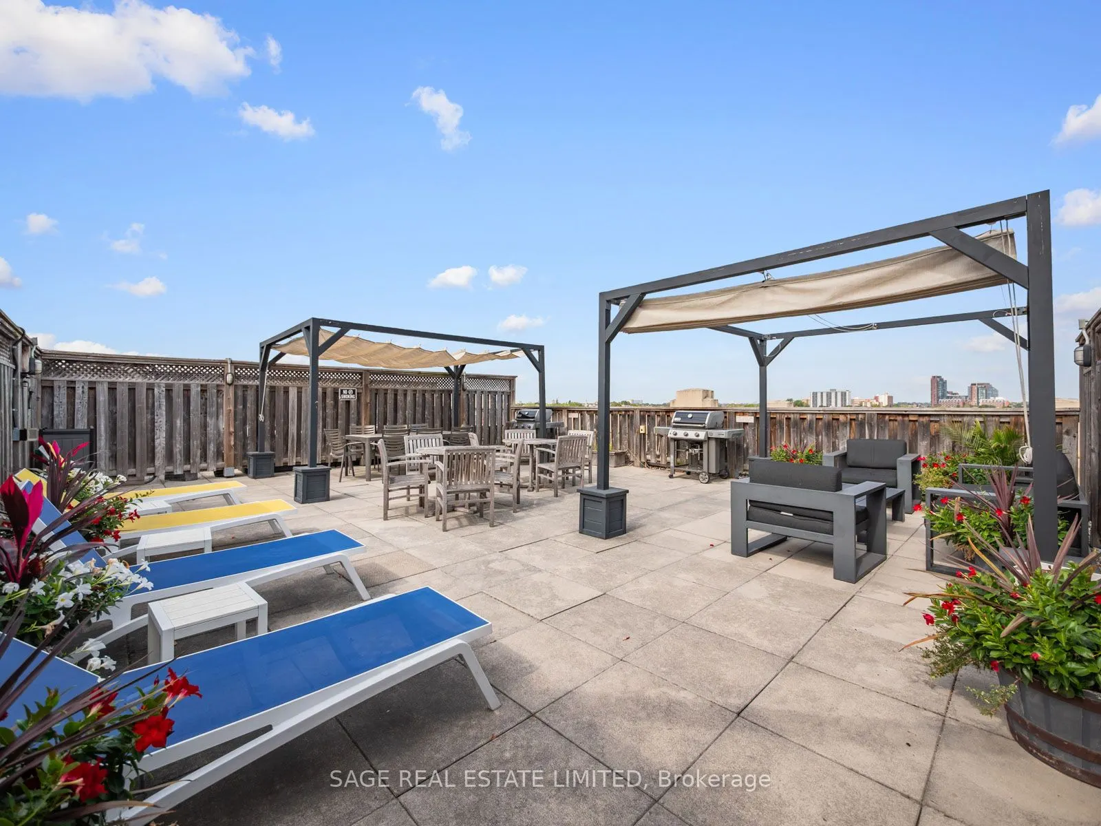 1001 Roselawn Avenue, #231