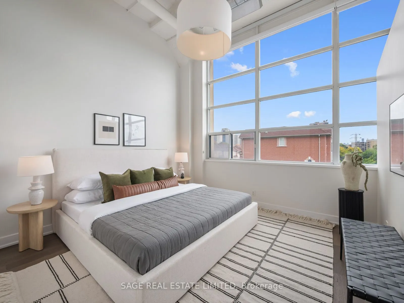 1001 Roselawn Avenue, #231