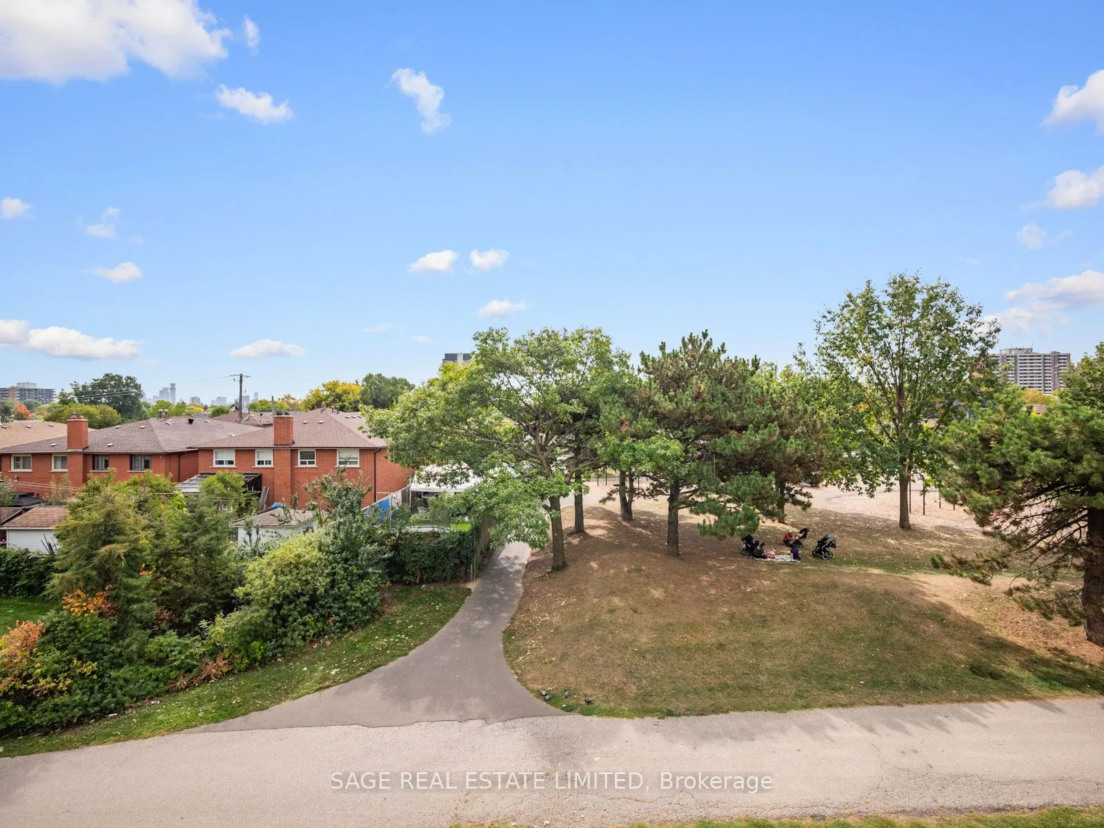 1001 Roselawn Avenue, #231