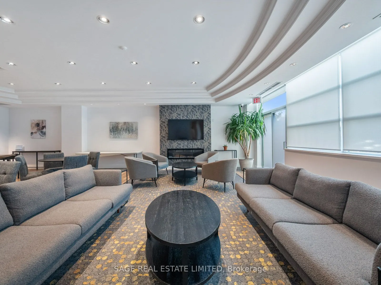 1001 Roselawn Avenue, #231