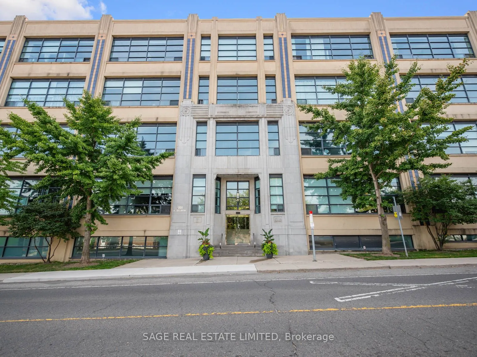 1001 Roselawn Avenue, #231