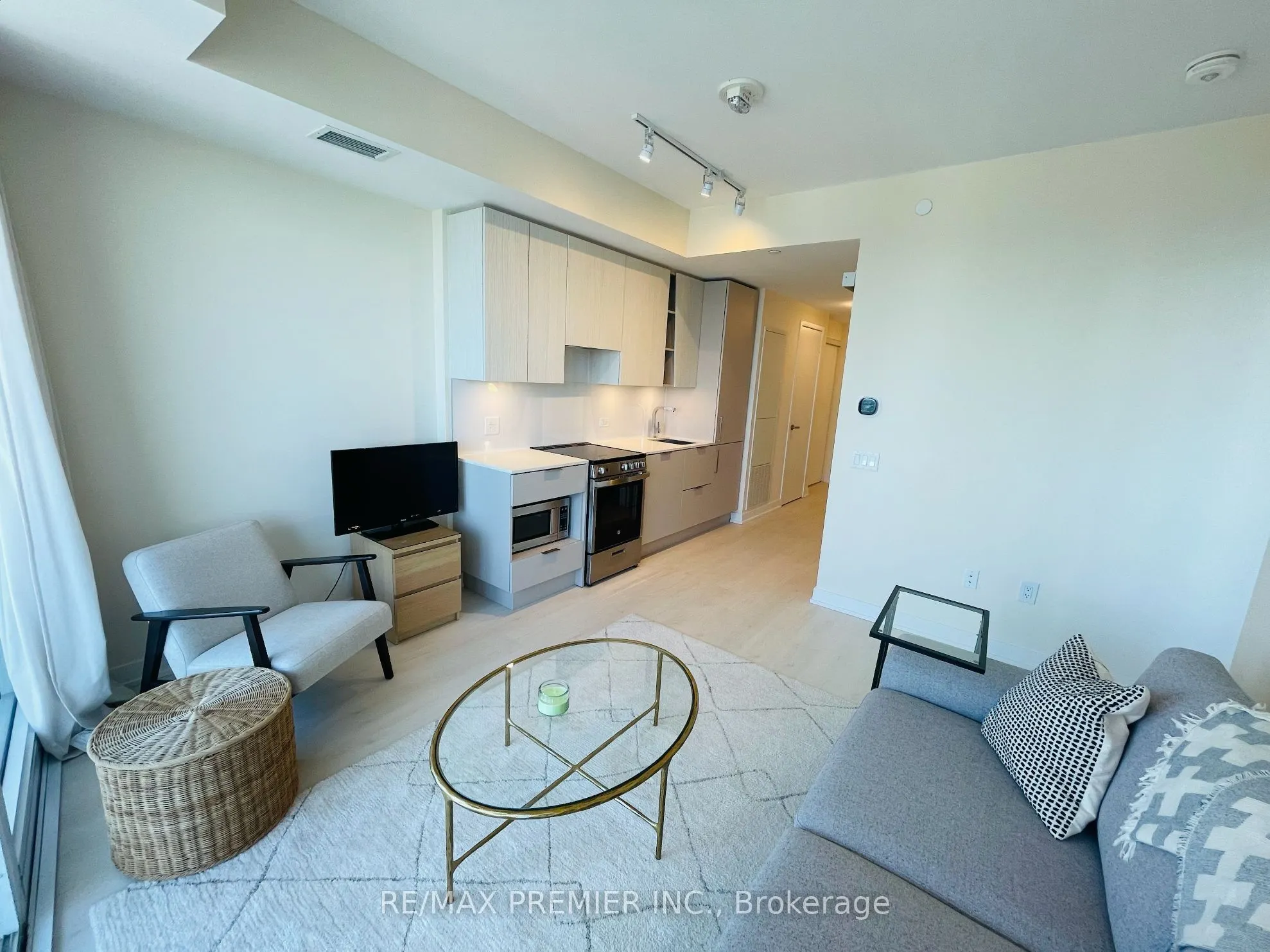 3900 Confederation Parkway, #3407