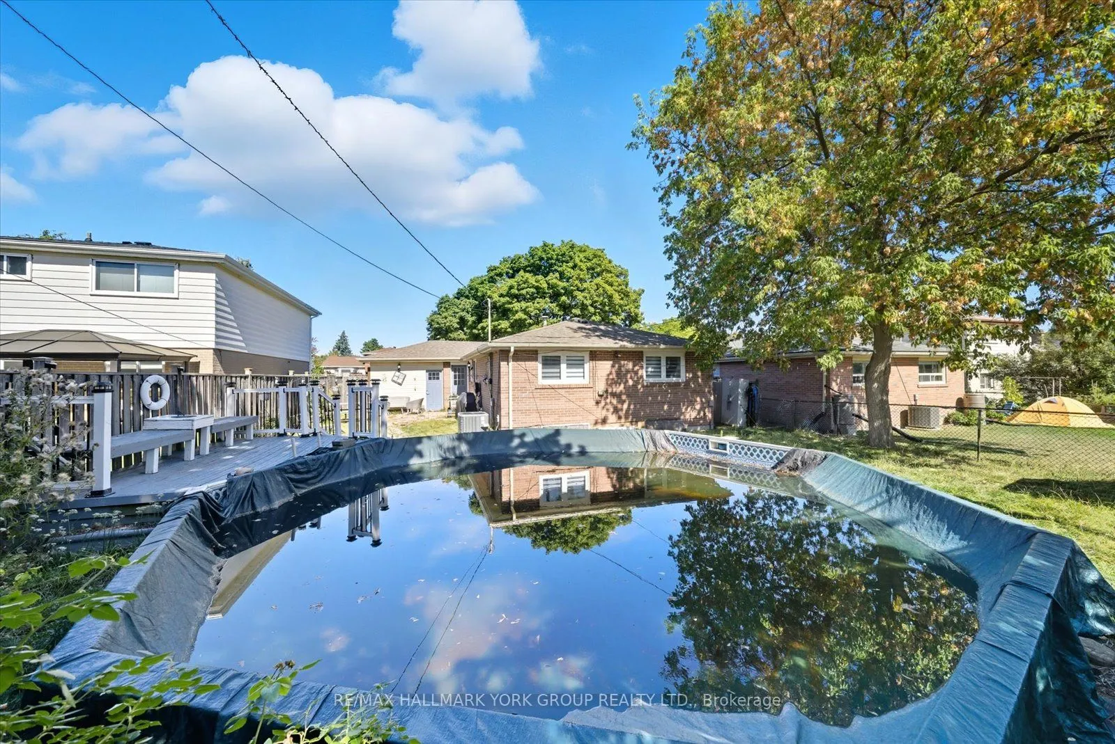 27 Bromley Crescent