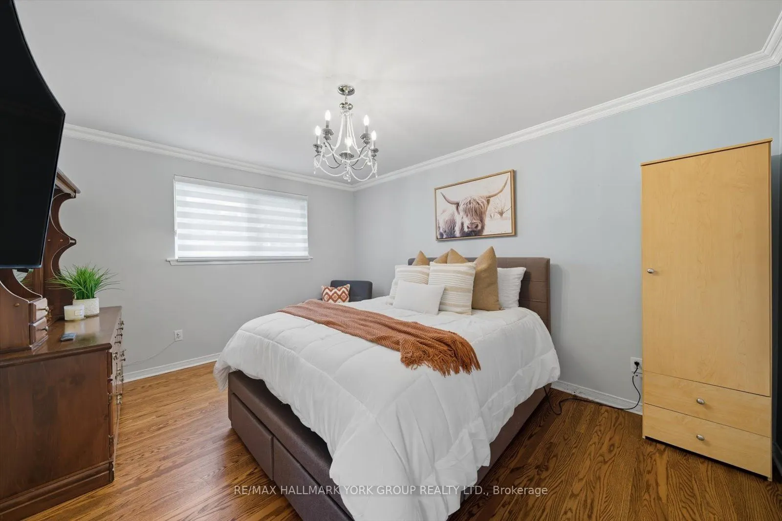 27 Bromley Crescent