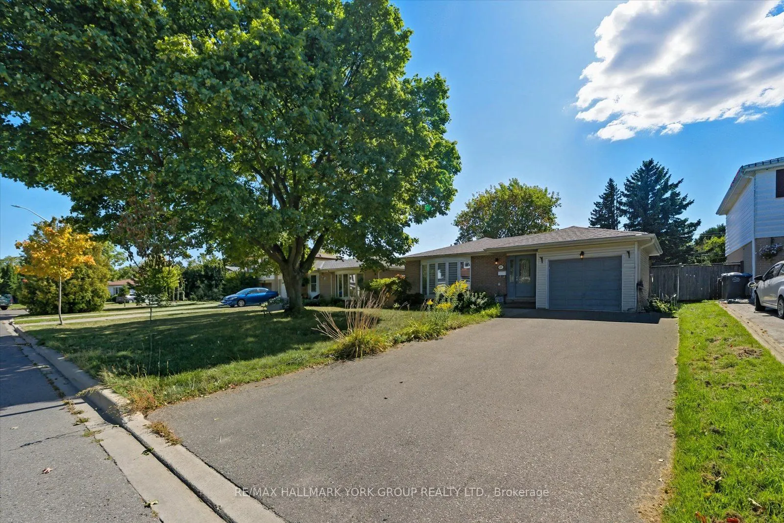 27 Bromley Crescent