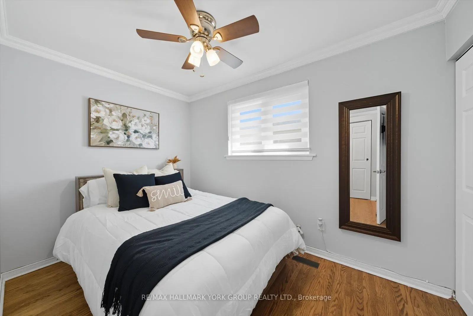 27 Bromley Crescent
