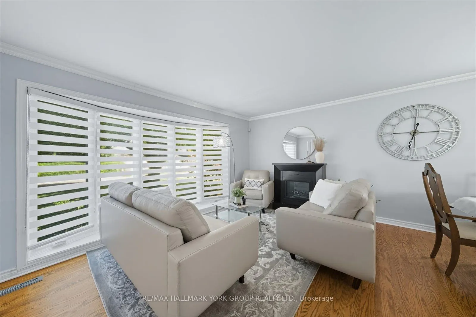 27 Bromley Crescent