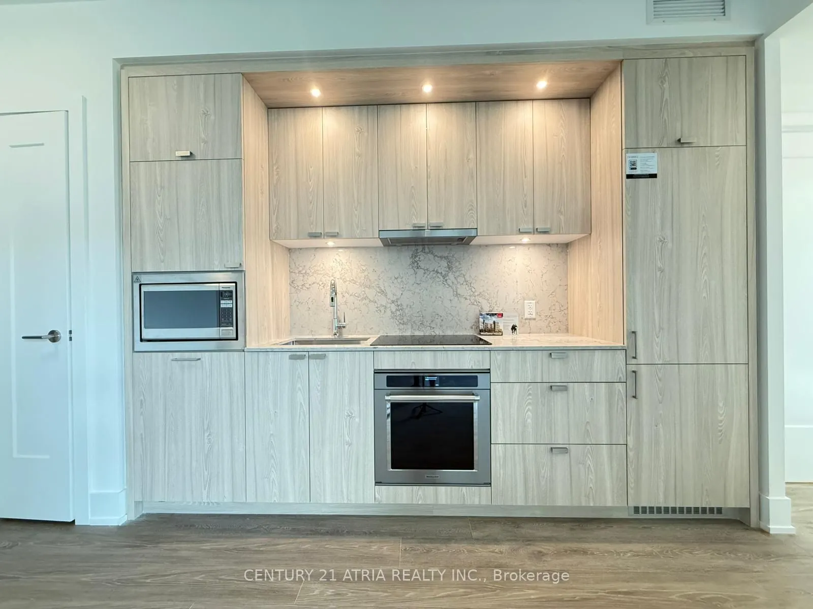 259 THE KINGSWAY, #224