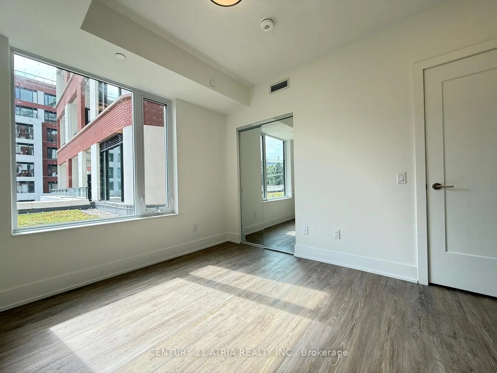 259 THE KINGSWAY, #224