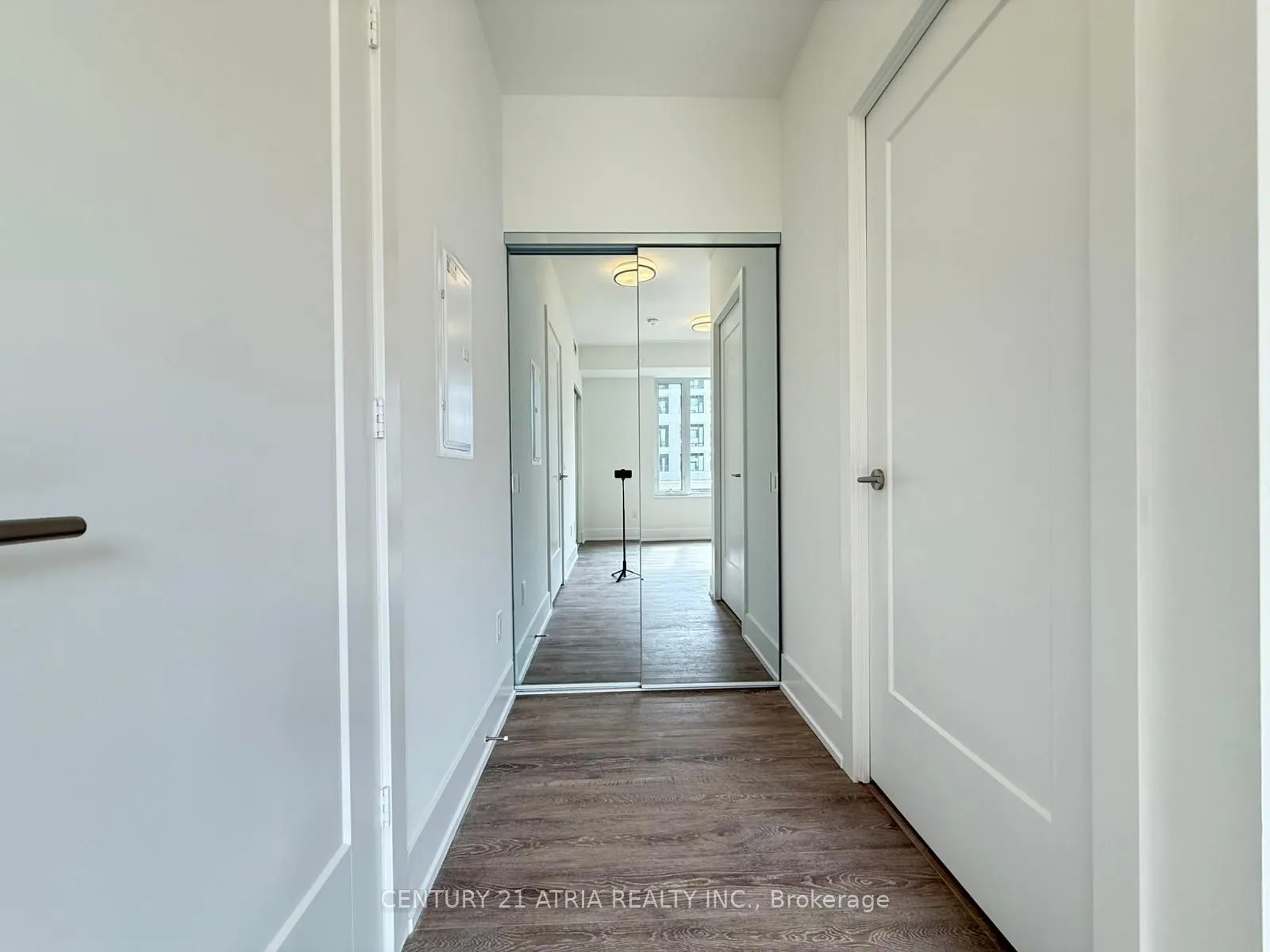 259 THE KINGSWAY, #224