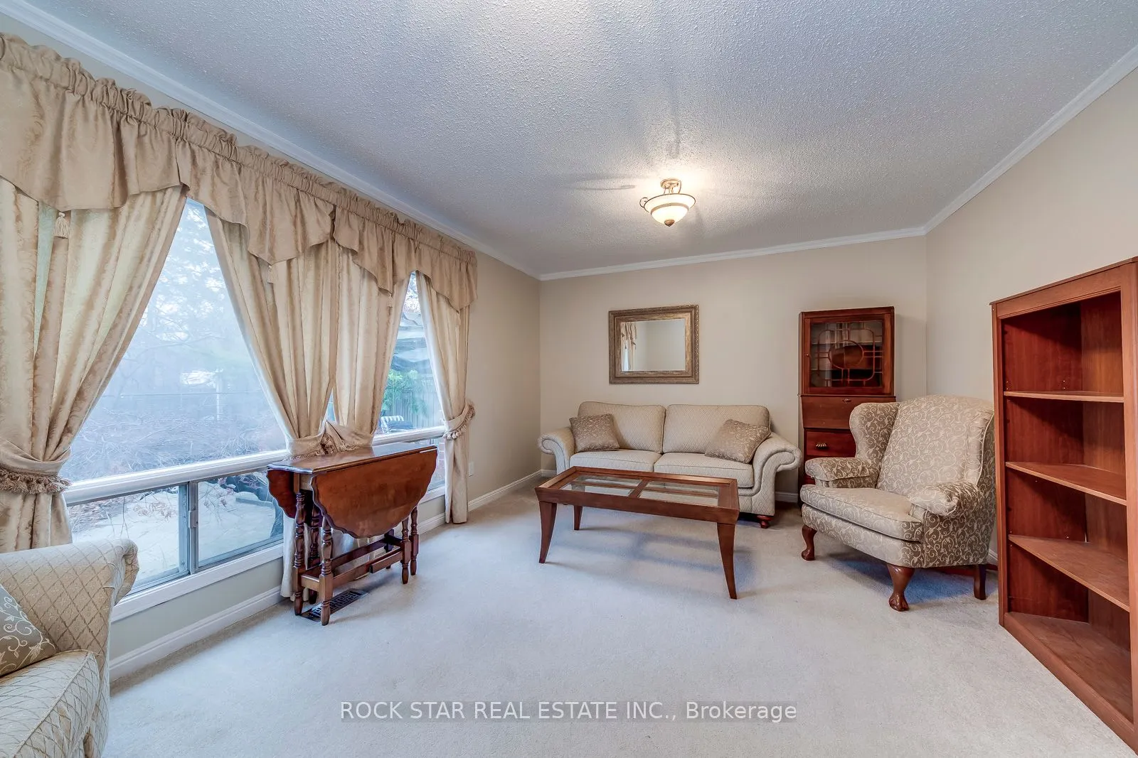 14 Cairnmore Court