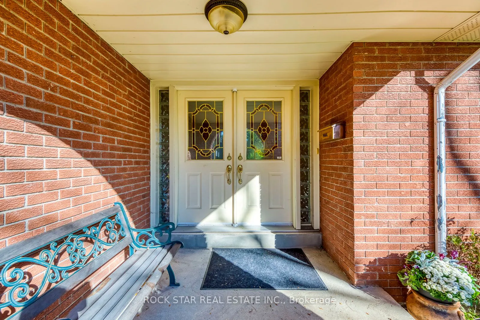 14 Cairnmore Court