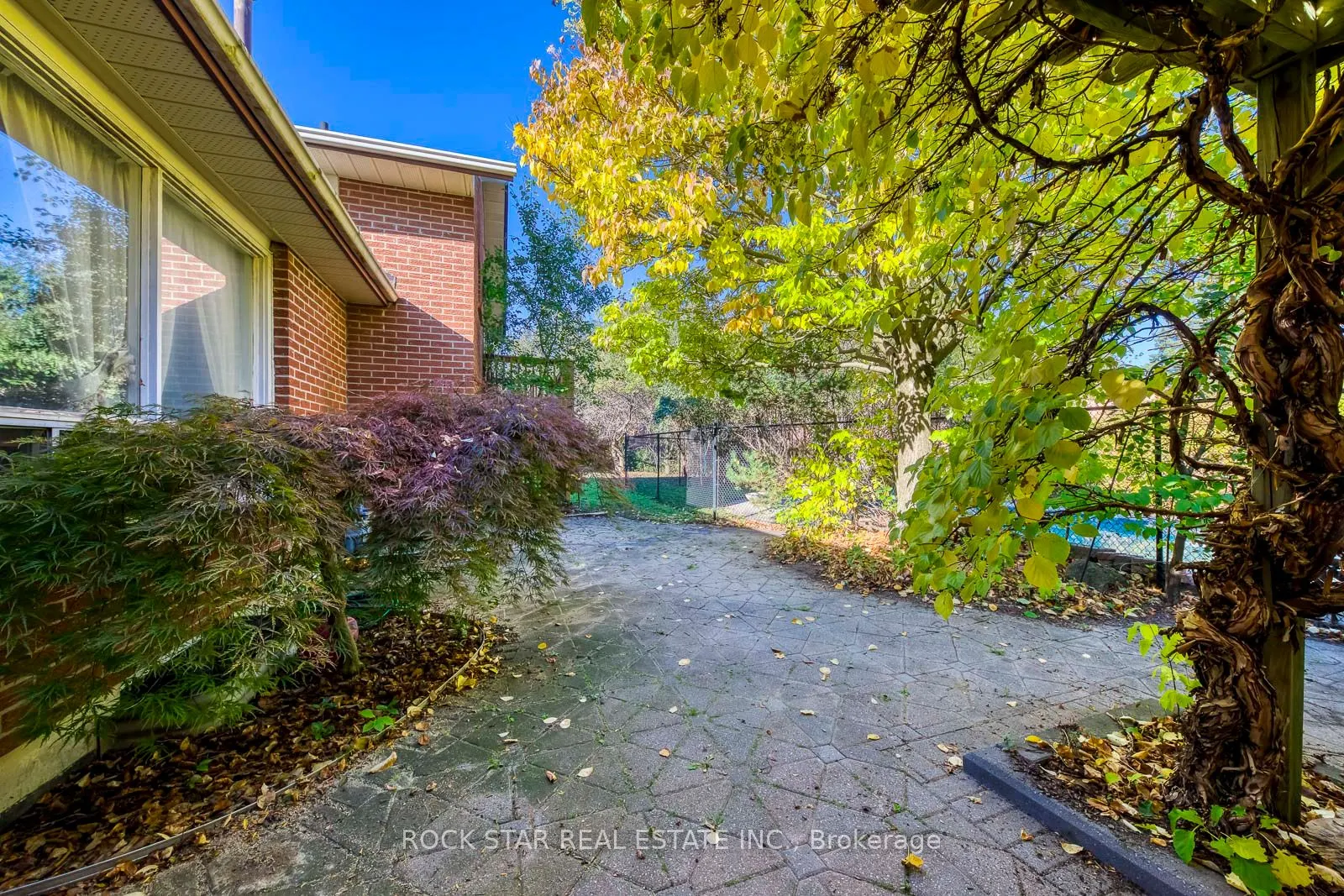 14 Cairnmore Court