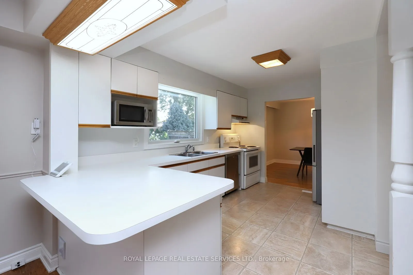 2549 Merrington Crescent