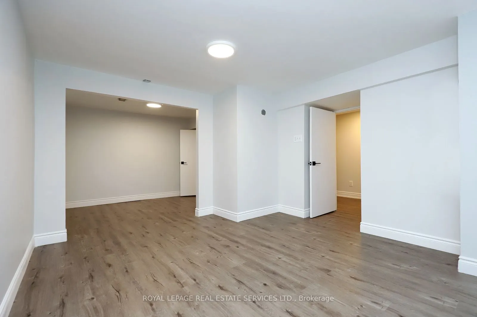 2549 Merrington Crescent