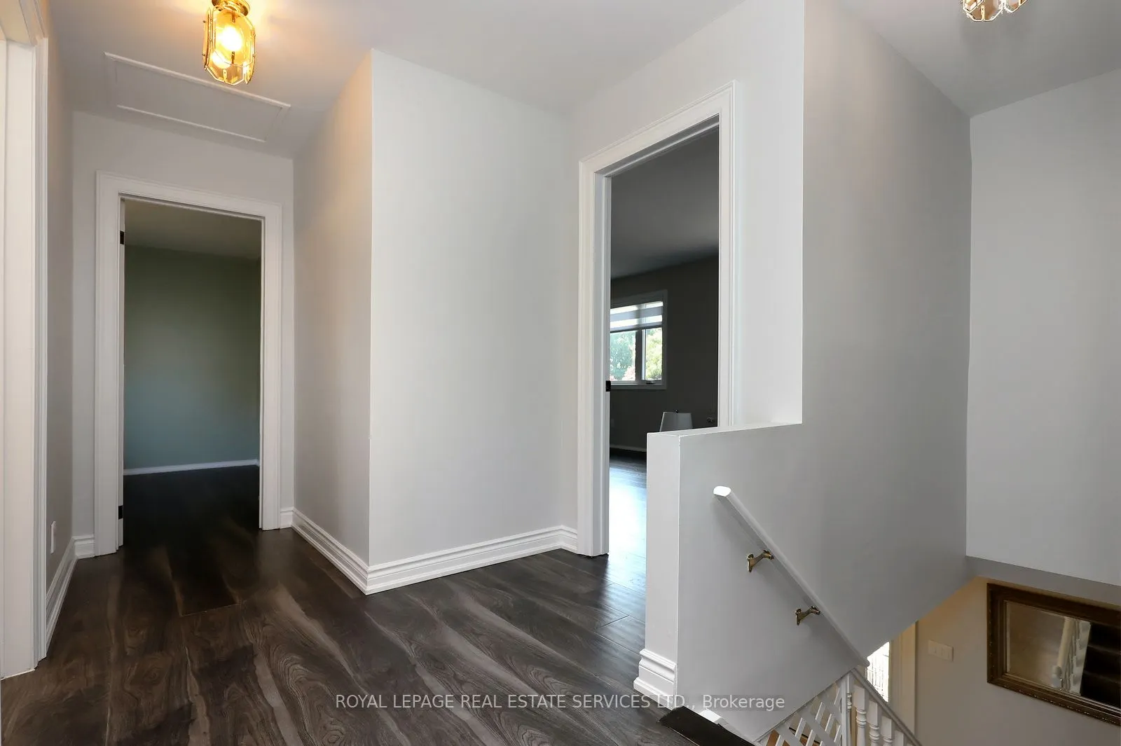 2549 Merrington Crescent