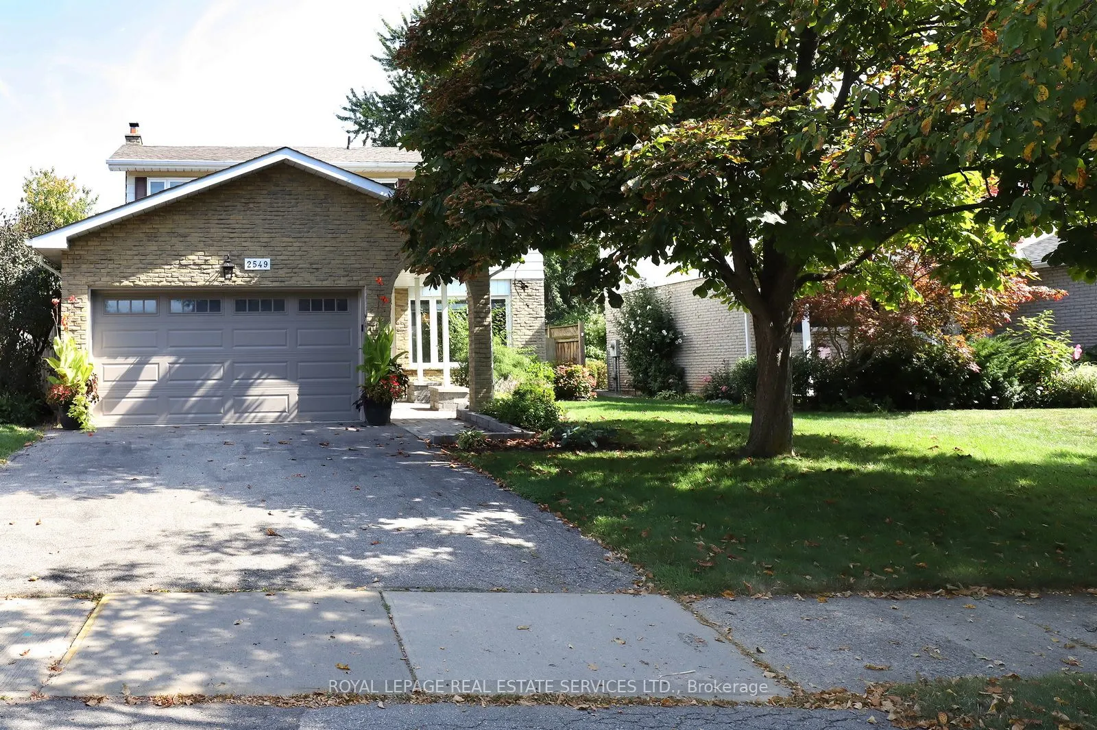 2549 Merrington Crescent