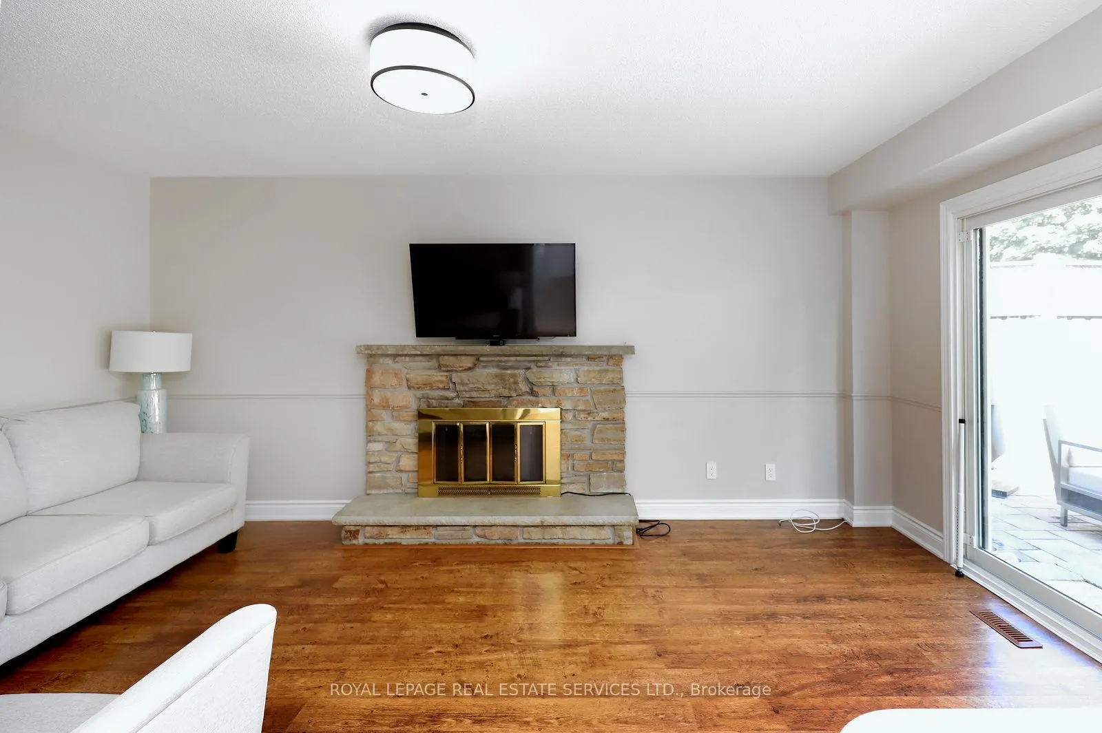 2549 Merrington Crescent