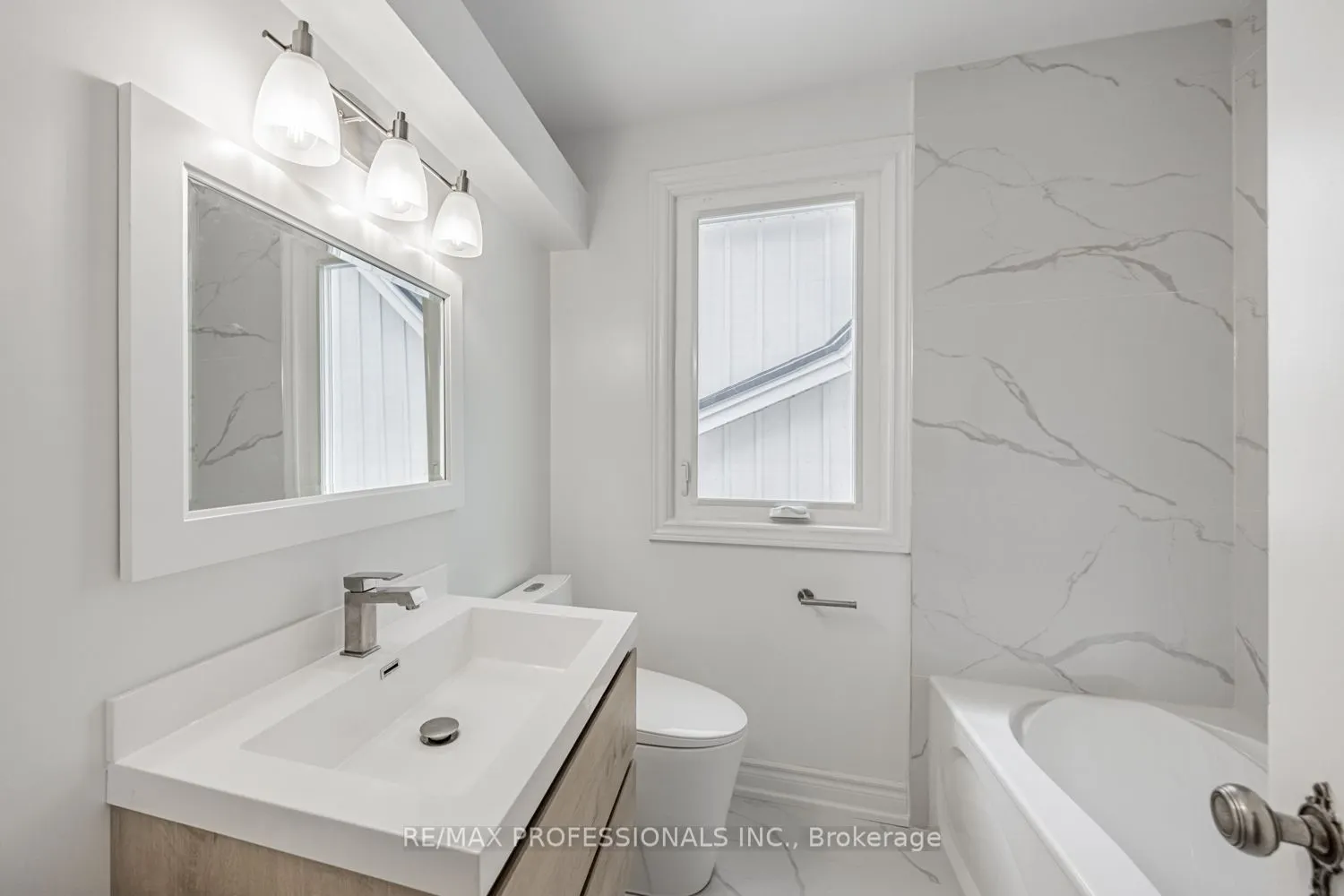 228 The Kingsway