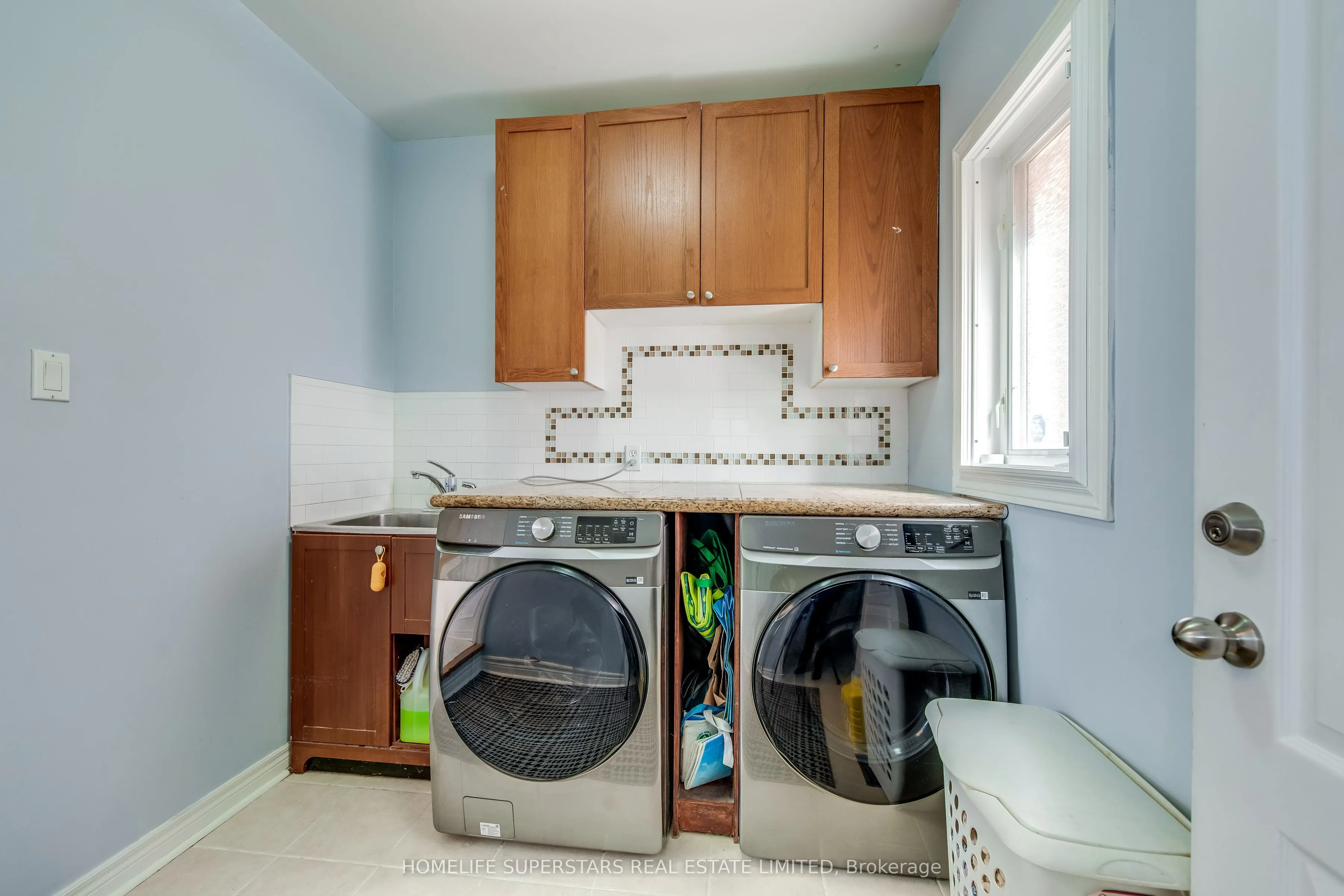 3465 Aquinas Avenue, #( UPPER LEVEL )