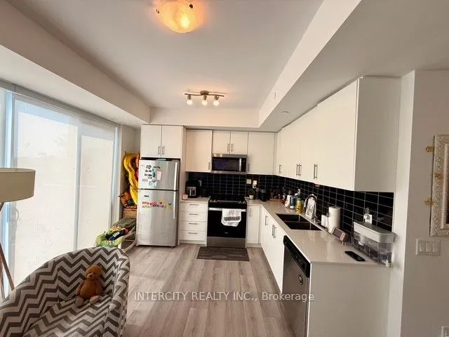 95 Attmar Drive, #320