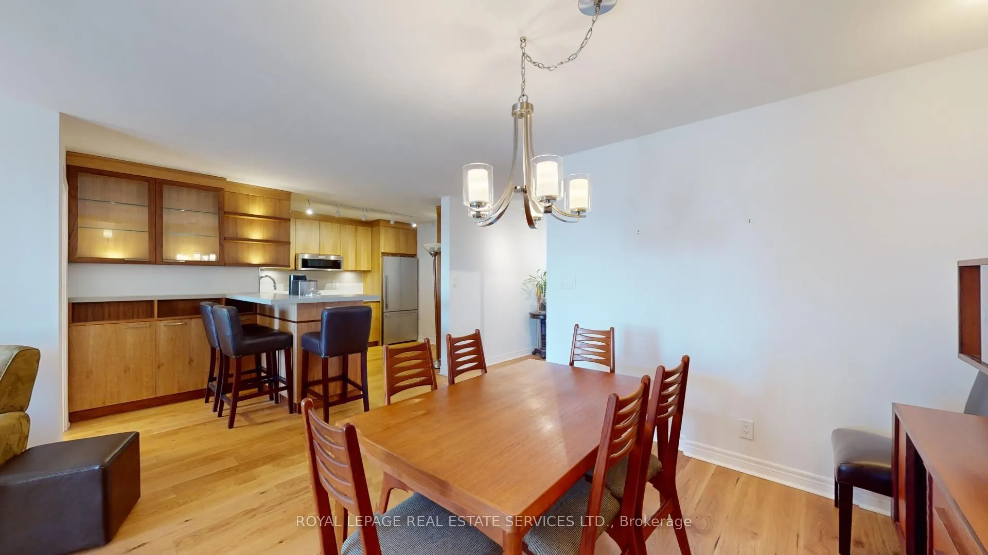 1 Aberfoyle Crescent, #712