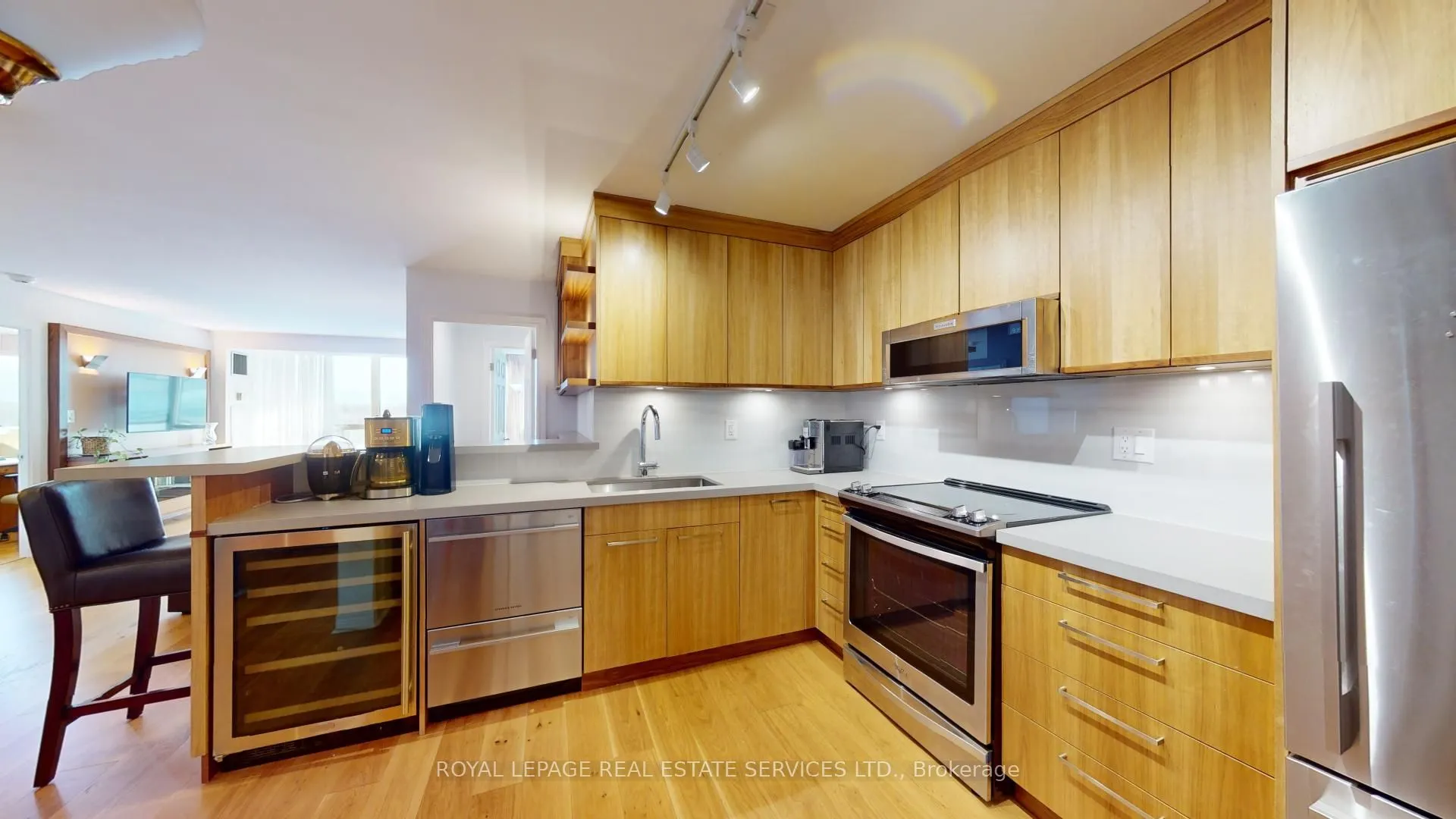 1 Aberfoyle Crescent, #712